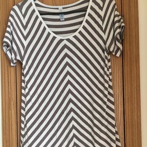 Lularoe classic t